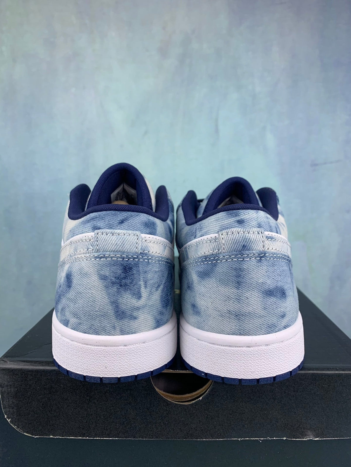 Air Jordan 1 Low Washed Denim Tie-Dye Unisex Sneakers CZ8455-100